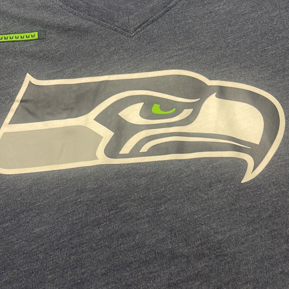 Nike Logo Essential (NFL Seattle Seahawks) - Picture 4 of 5